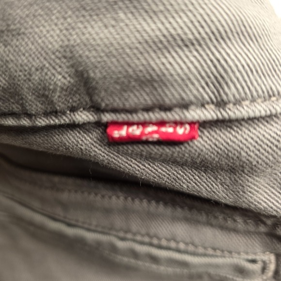 Levi's  Men's Gray Denim Button Fly Shorts Roughly Size 32 or 34 Waist - Picture 3 of 14